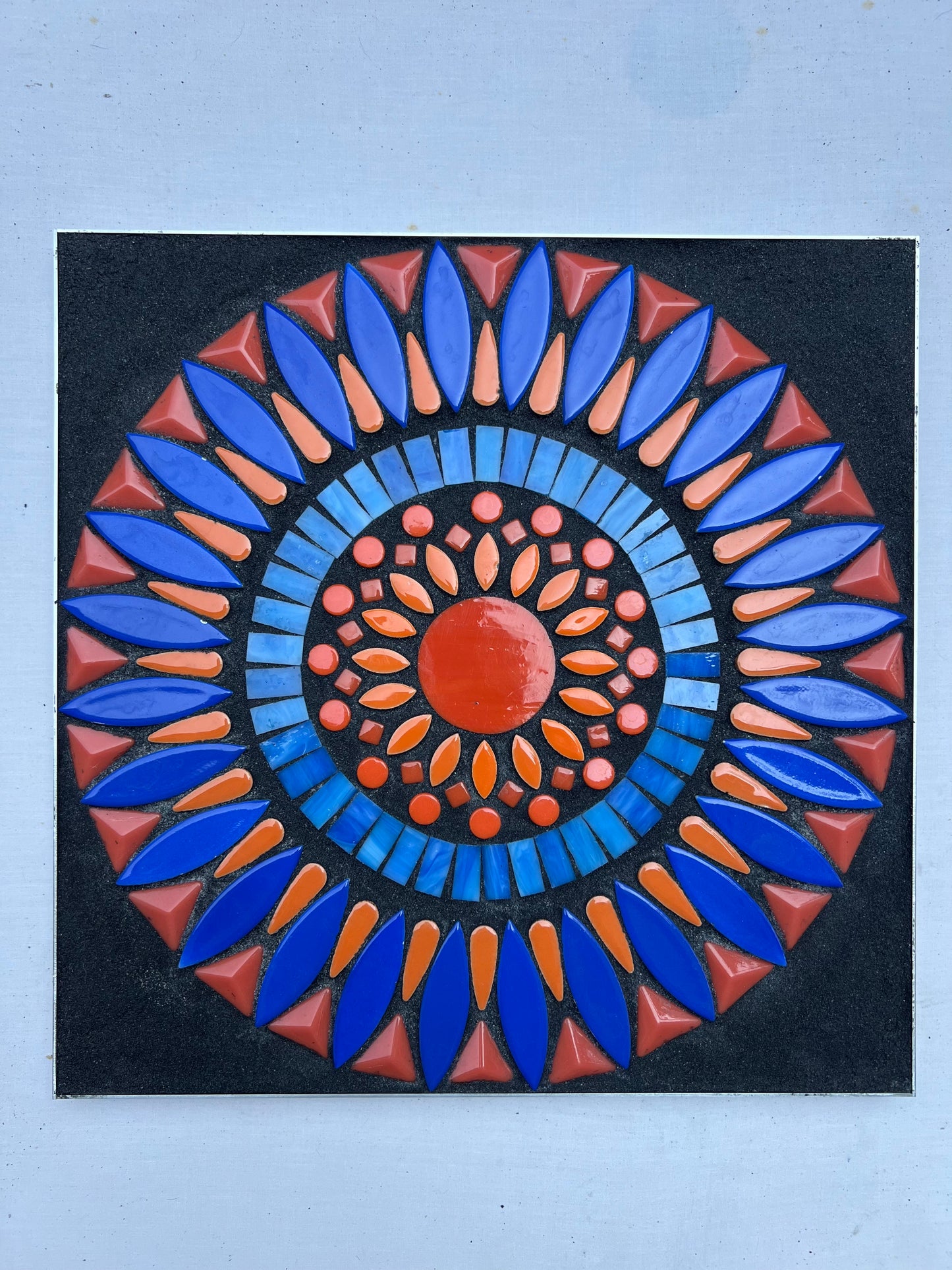 OBSIDIAN DUSK - OUTDOOR GARDEN MOSAIC