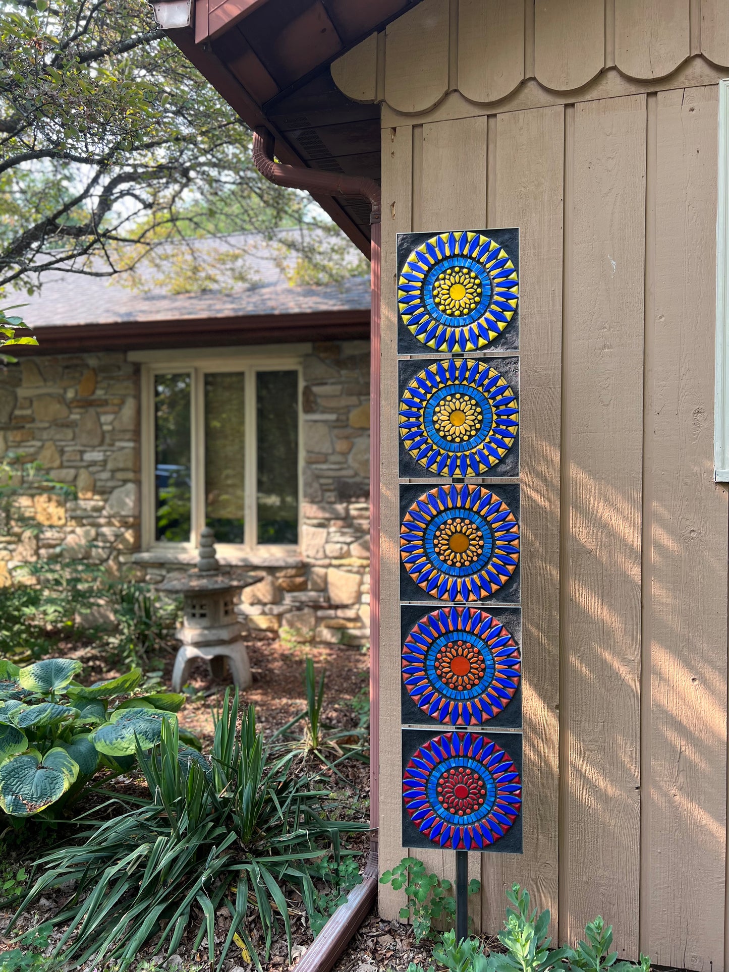 OBSIDIAN DUSK - OUTDOOR GARDEN MOSAIC