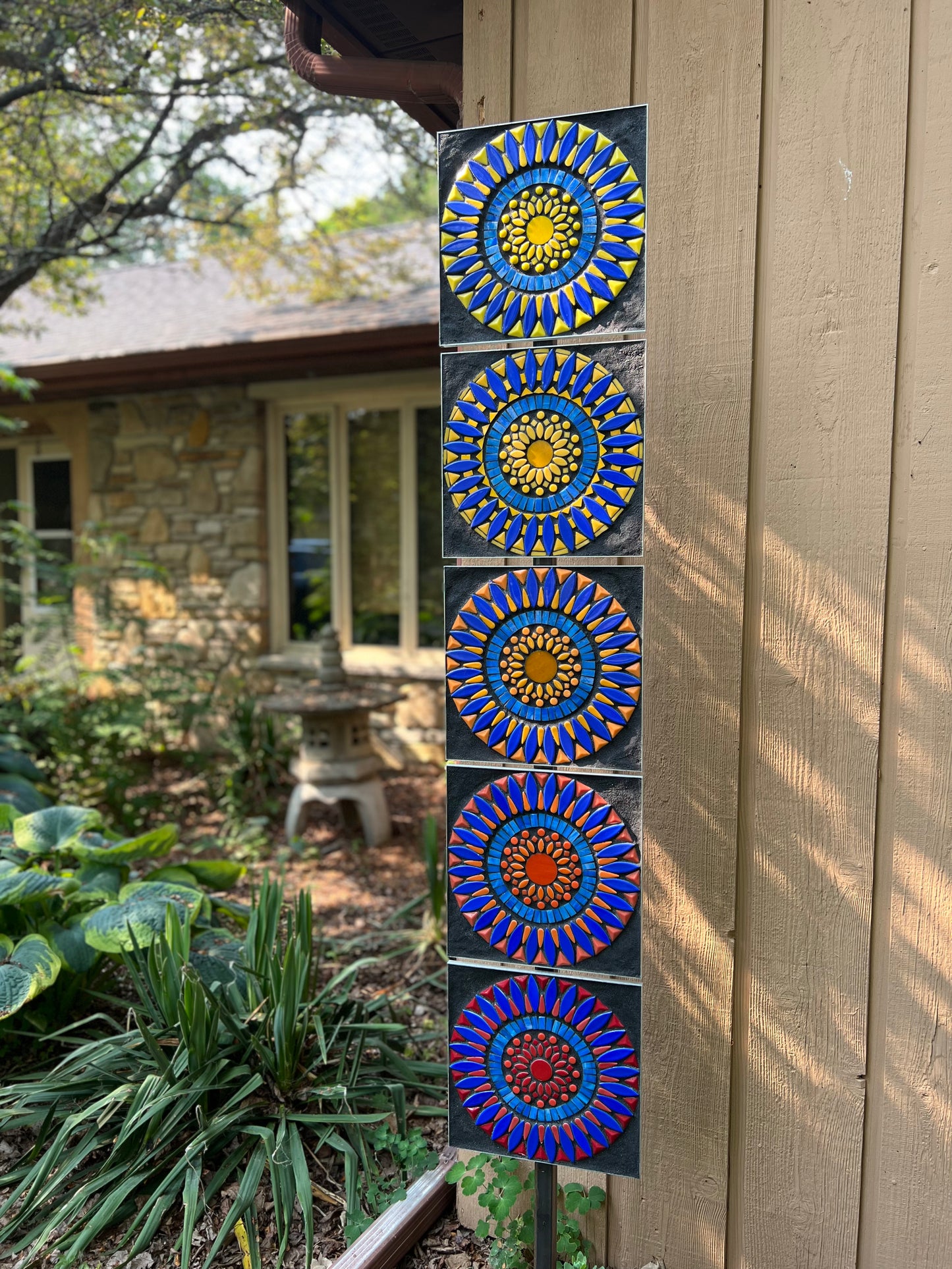 OBSIDIAN DUSK - OUTDOOR GARDEN MOSAIC