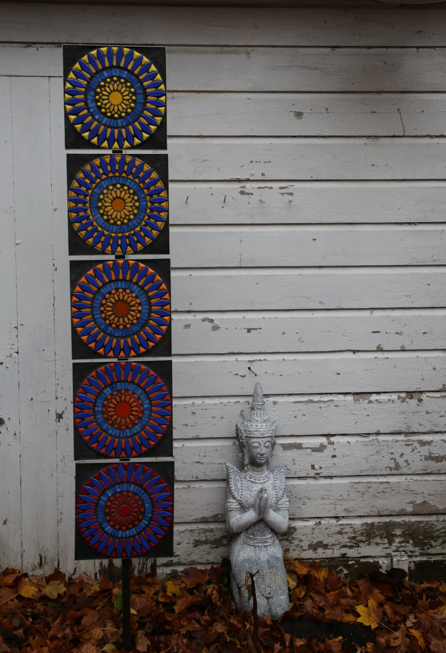 OBSIDIAN DUSK - OUTDOOR GARDEN MOSAIC